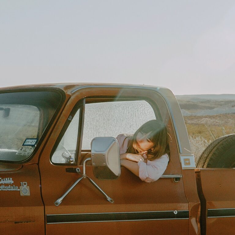 Jess Williamson - A Mile South of Heaven album cover